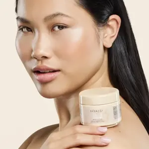 https://content.nl.farmasi.com/Product/1002347_64_3.webp